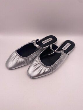 Steve Madden Women's Gisele Silver Metallic Slip On Mule Sz 9